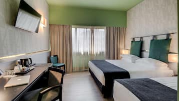 Badkar/dusch, gratis toalettartiklar, hårtork och badrock