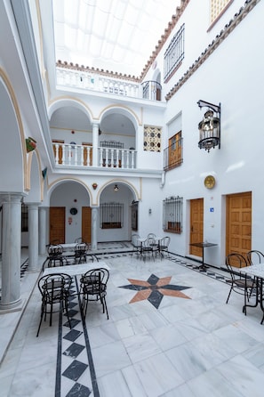 Habitación doble | Terraza o patio