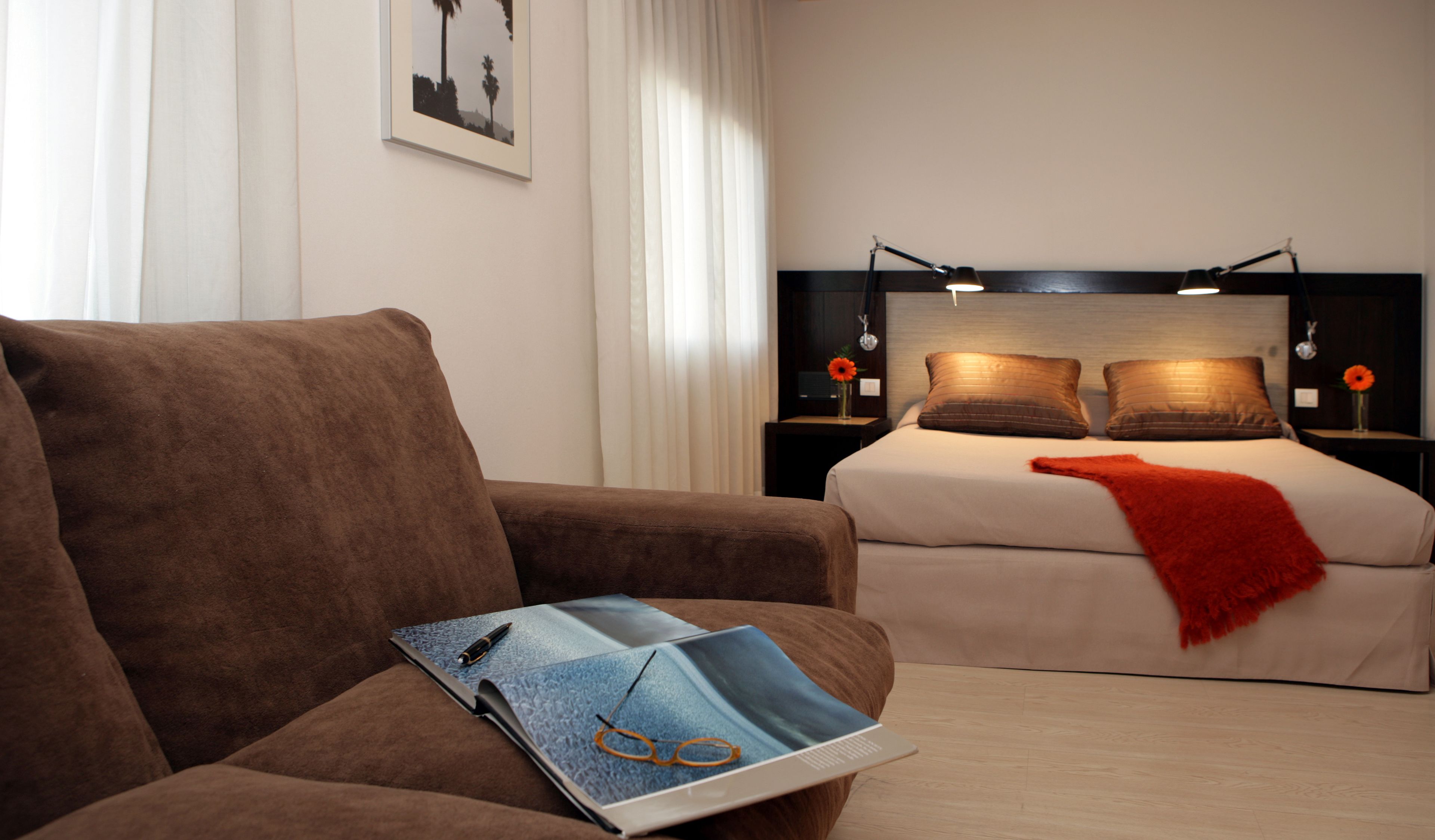 minibar, in-room safe, desk, blackout curtains