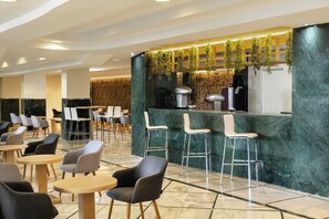 Bar (on property) - Aluasun Costa Park (Torremolinos)