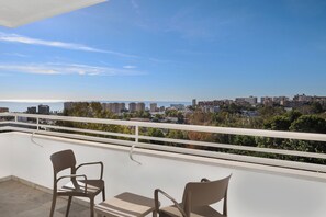 Individually decorated, individually furnished, desk, blackout drapes - Aluasun Costa Park (Torremolinos)