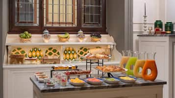 Daily buffet breakfast for a fee