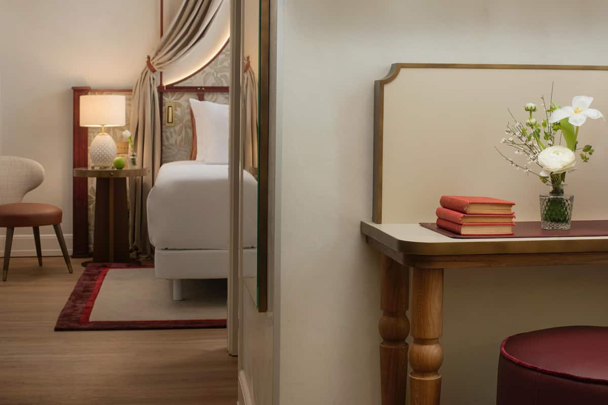 Suite junior (New Style) | Minibar, caja fuerte, decoración individual y escritorio