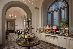 Daily buffet breakfast for a fee - NH Collection Firenze Porta Rossa (Florence)