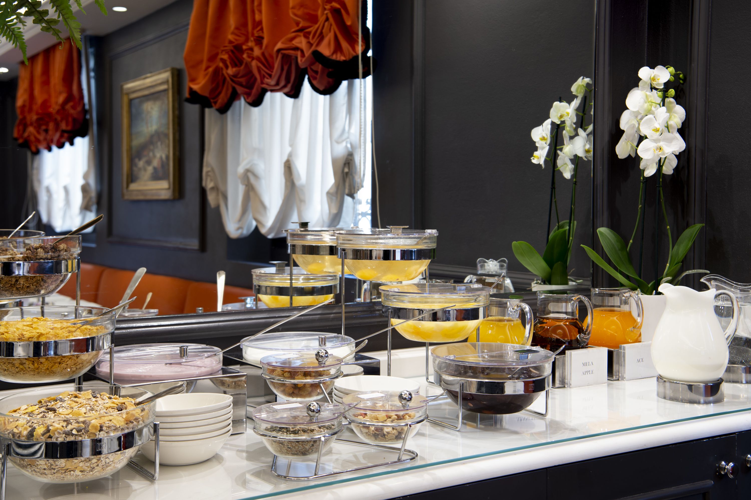 free daily cooked-to-order breakfast