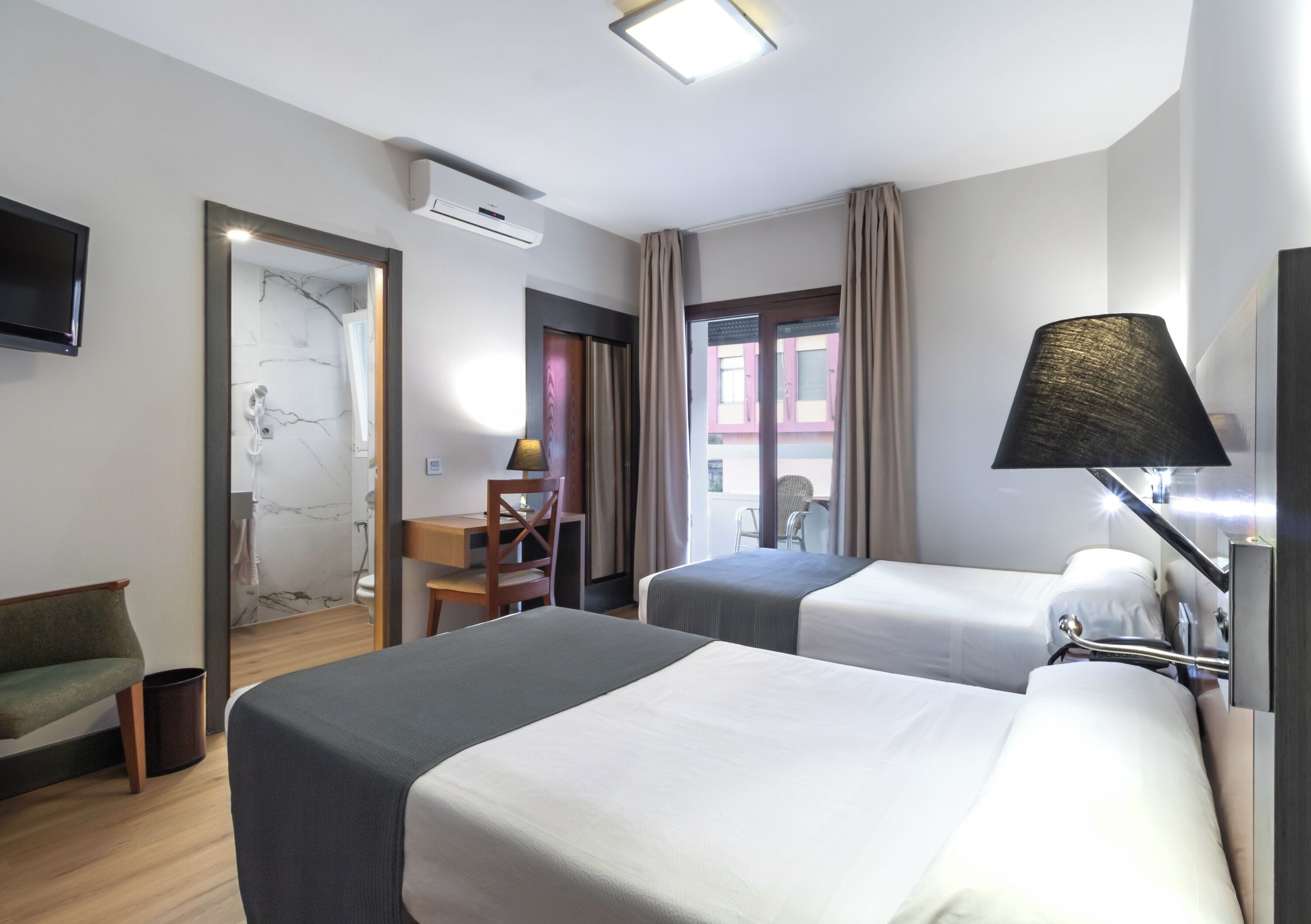 Premium Double Room | Premium bedding, Select Comfort beds, minibar, in-room safe