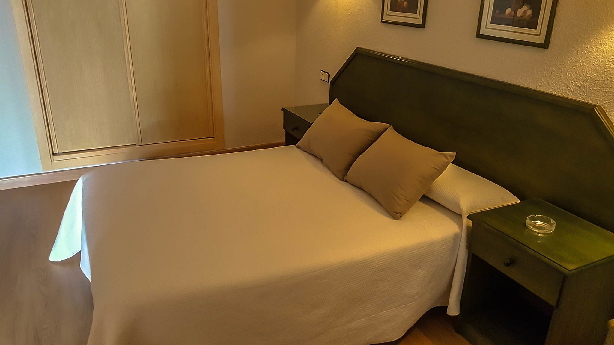 double room | desk, rollaway beds, free wifi