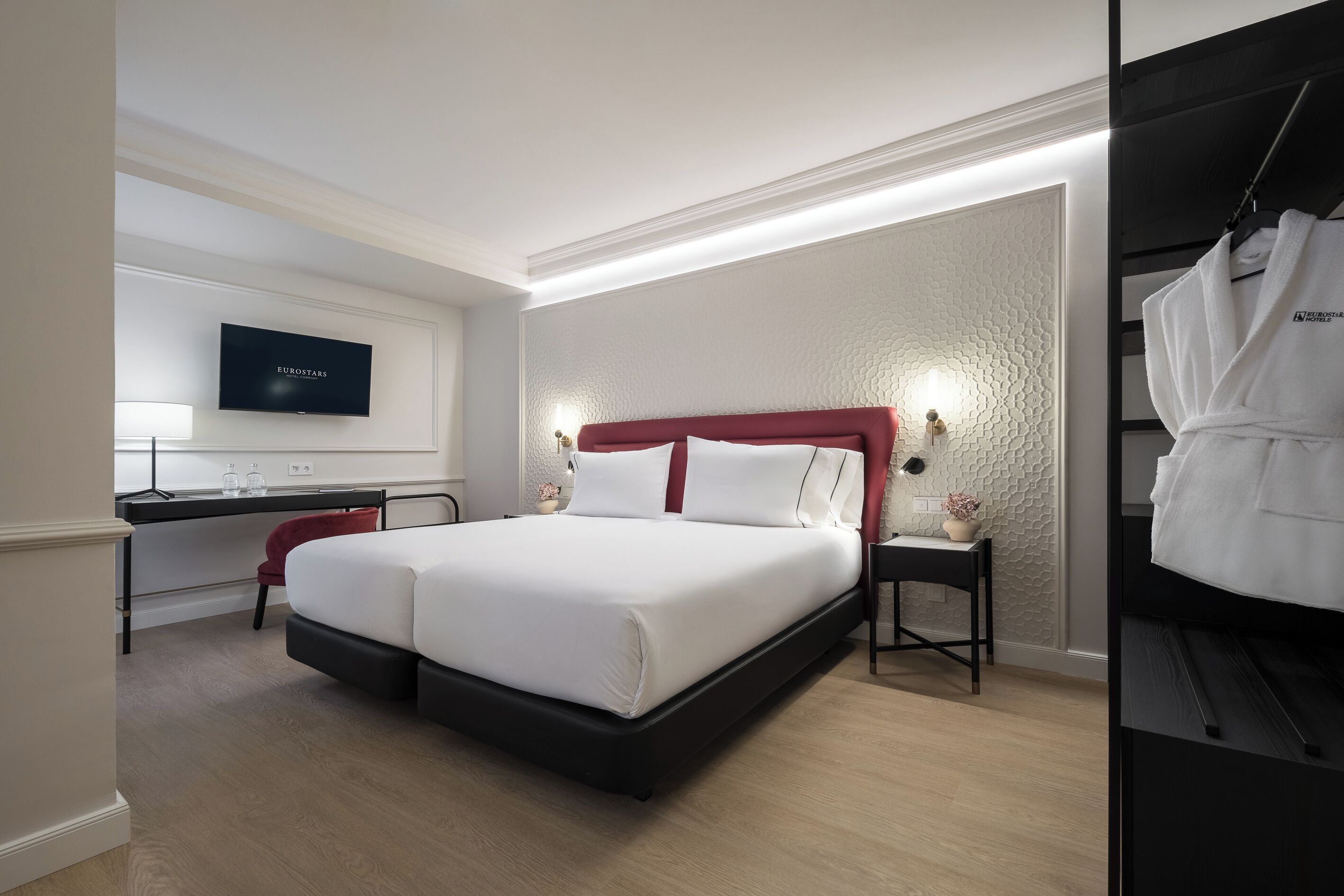 Minibar, caja de seguridad en la habitación y sistema de insonorización 