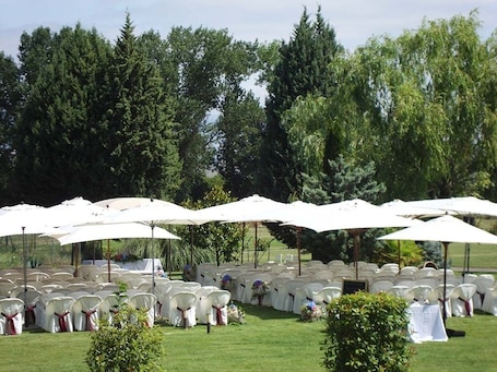 Área de bodas al aire libre. San Camilo