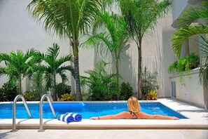 Pool - Hotel Trafalgar (Madrid)