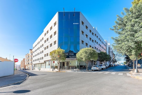 Exterior. Hotel Port Feria Valencia