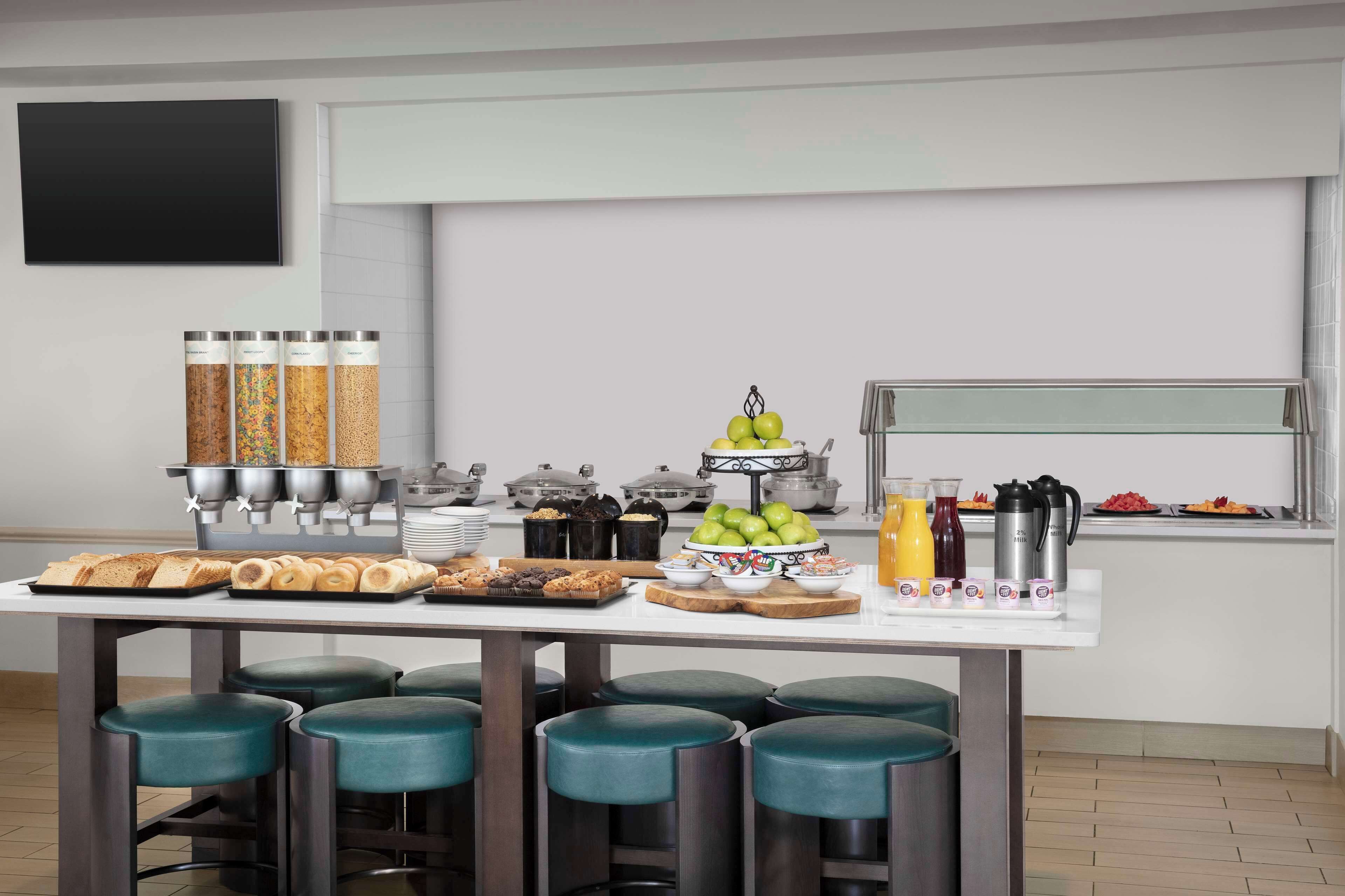 daily full breakfast (usd 15 per person)