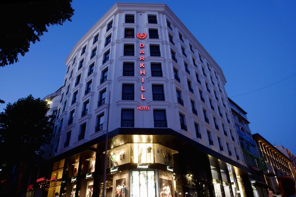 A multi-story hotel with a prominent 'Darkhill Hotel' sign. - Darkhill Hotel (Istanbul)
