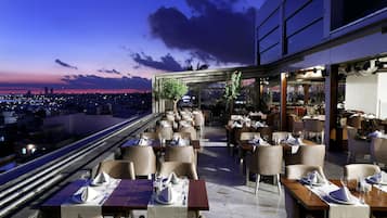 Breakfast, lunch, dinner served; Turkish cuisine, ocean views