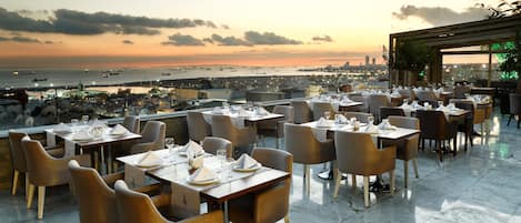 Frühstück, Mittagessen, Abendessen, türkische Küche, Blick aufs Meer