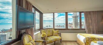 Tashkonak Hotel