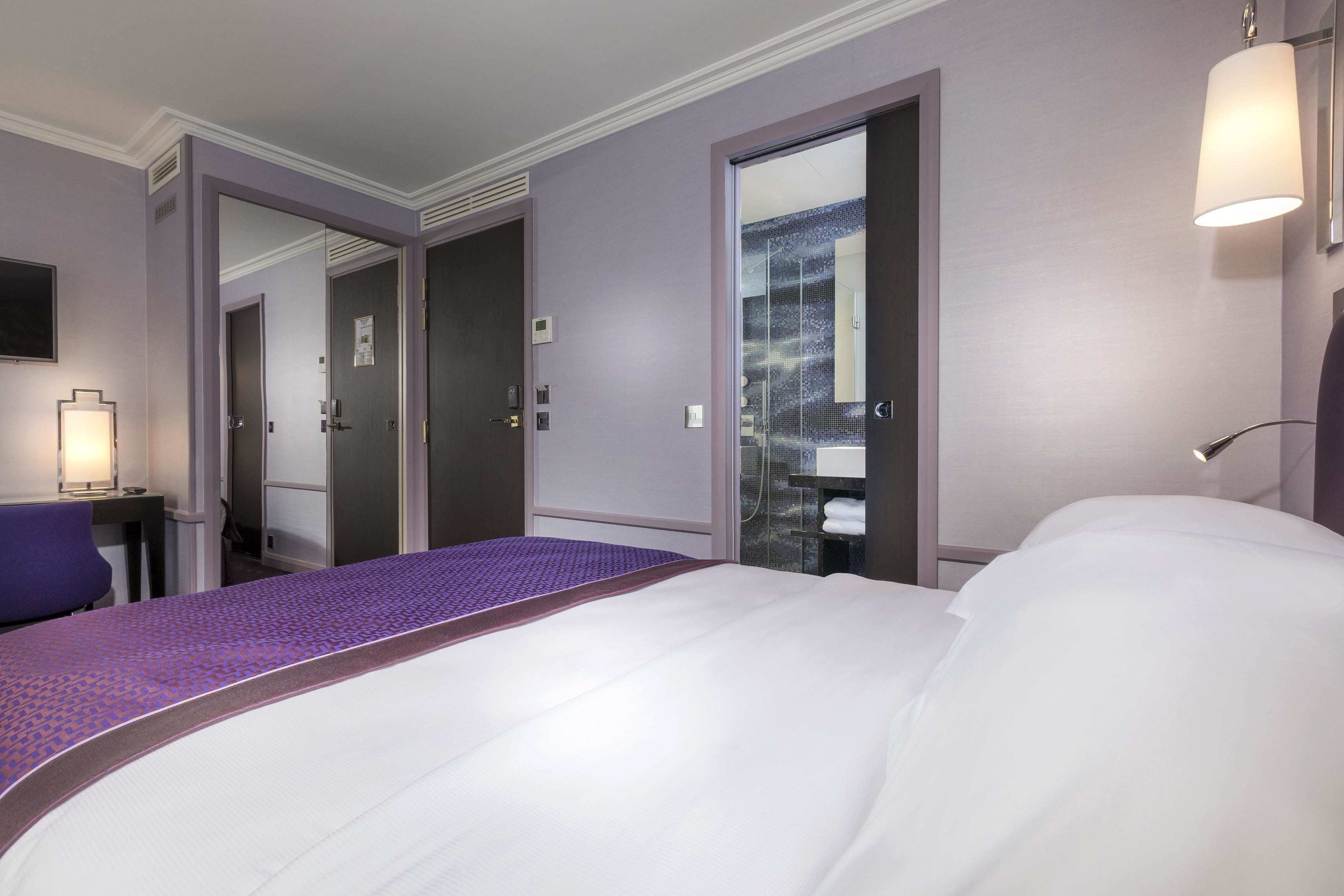 classic double room | 1 bedroom, desk, soundproofing, iron/ironing board