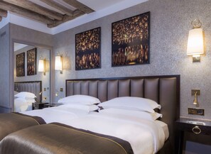 Bureau, chambres insonorisées, fer et planche à repasser, Wi-Fi gratuit