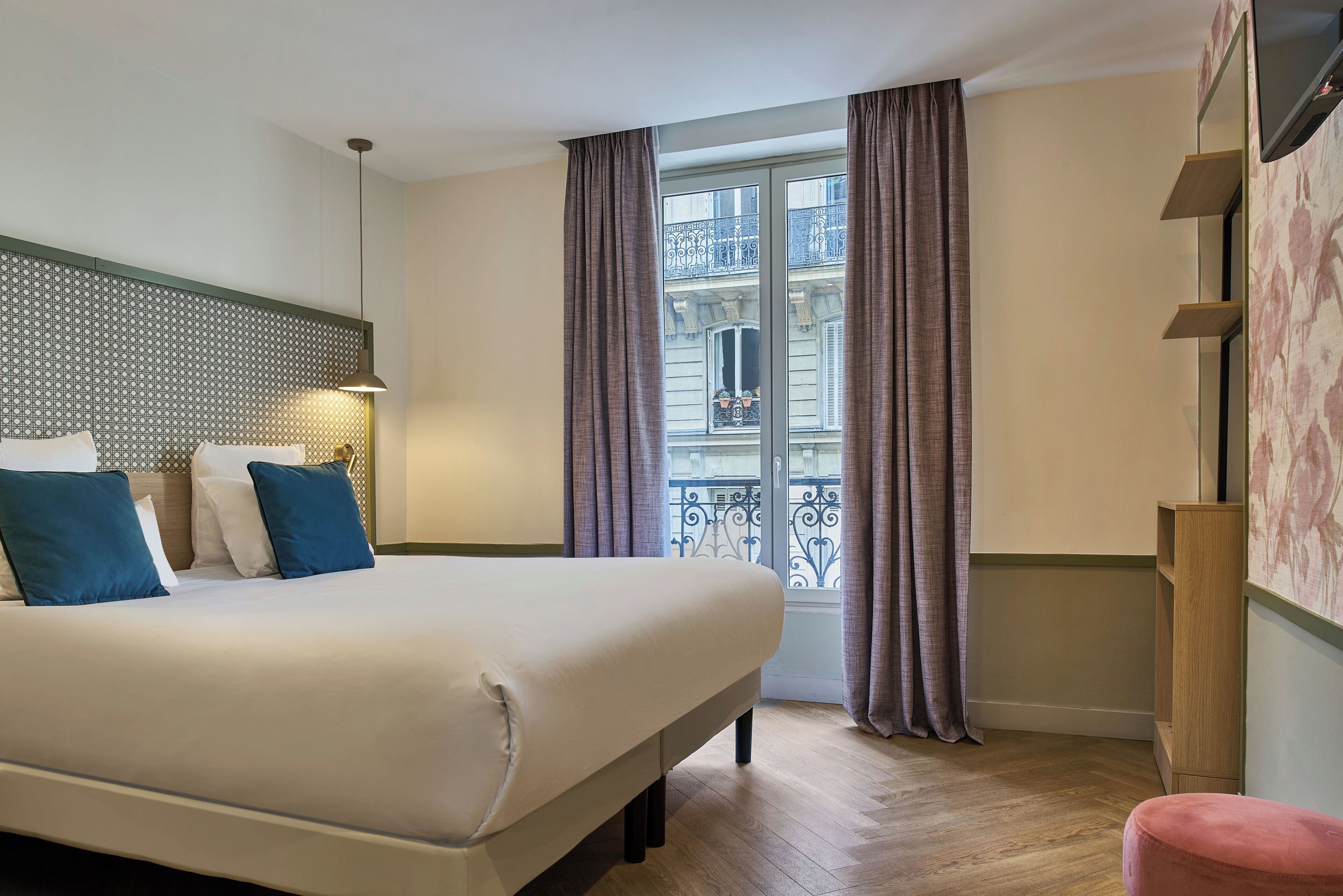 Photo - Hotel Cervantes by Happyculture