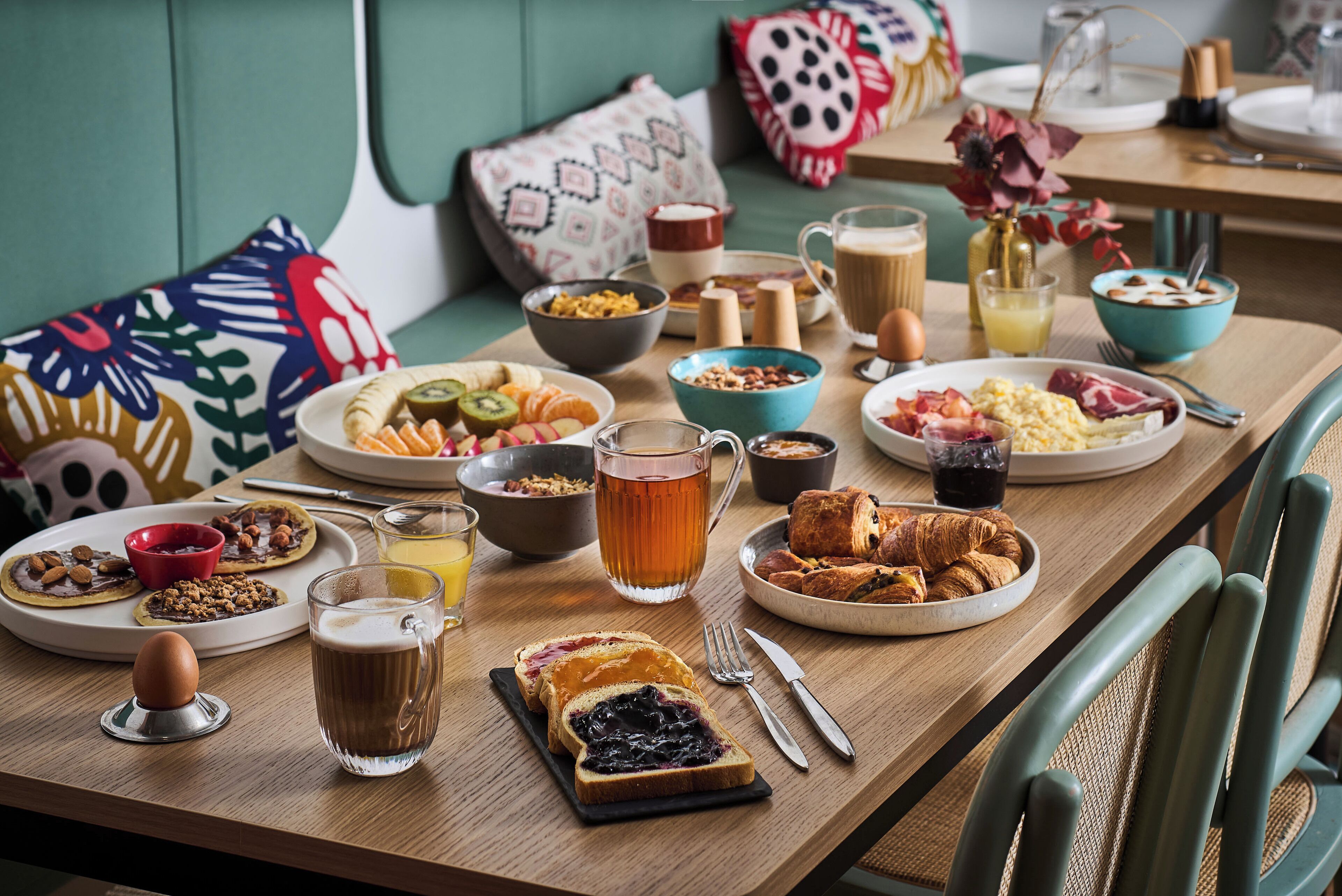 Photo - Hotel Cervantes by Happyculture