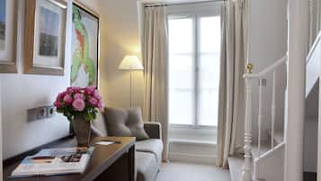 Double Suite | Minibar, in-room safe, desk, free WiFi
