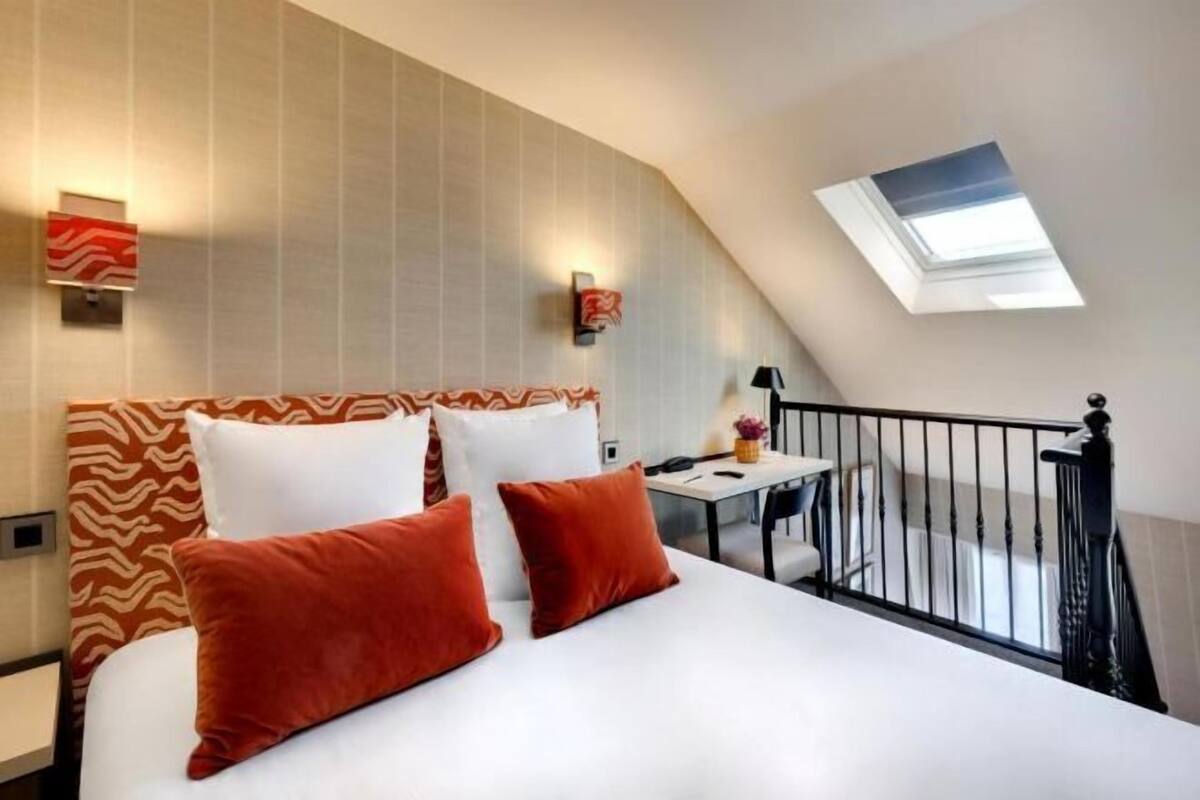 Minibar, värdeförvaringsskåp på rummet, skrivbord och gratis wi-fi
