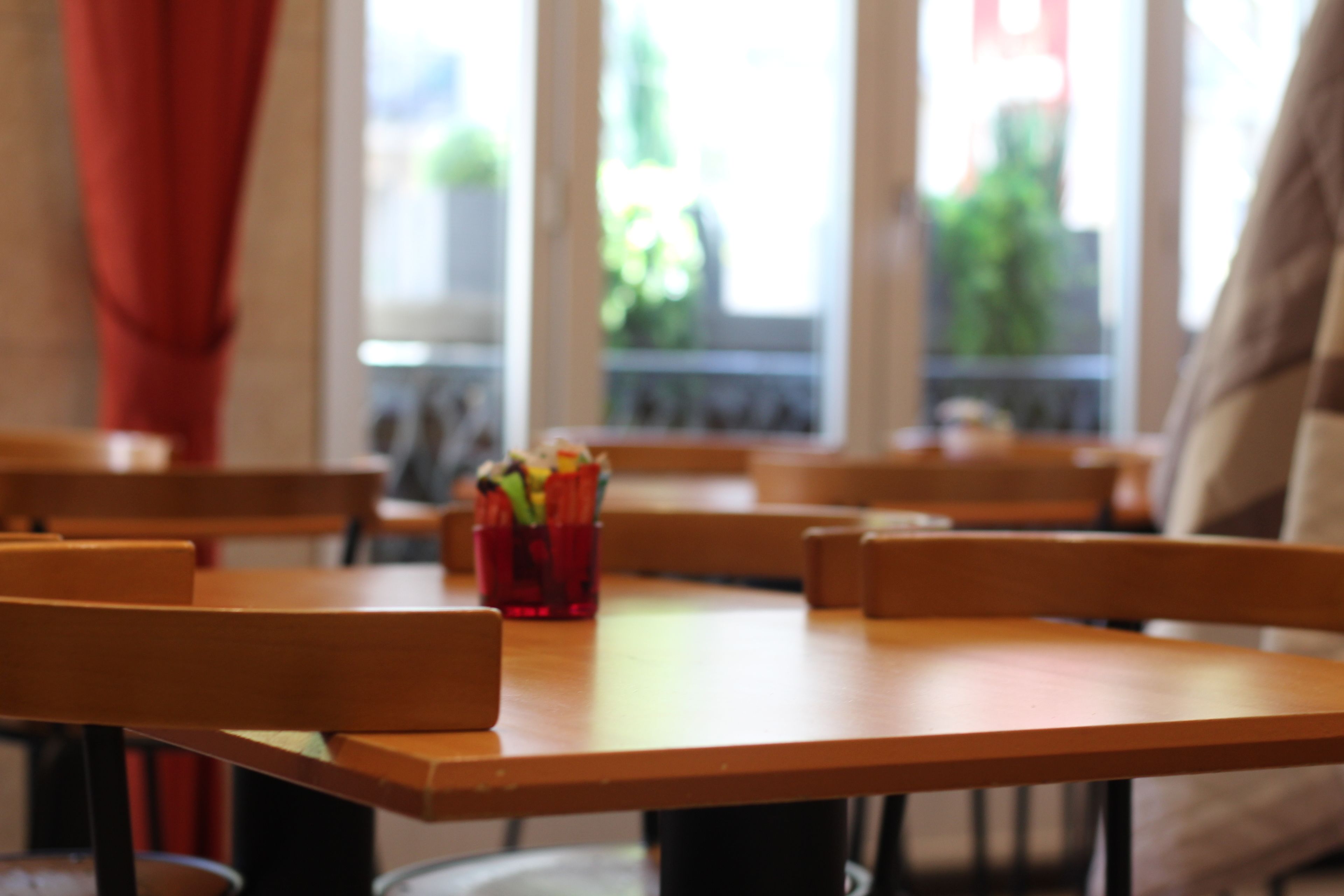 daily continental breakfast (eur 9 per person)