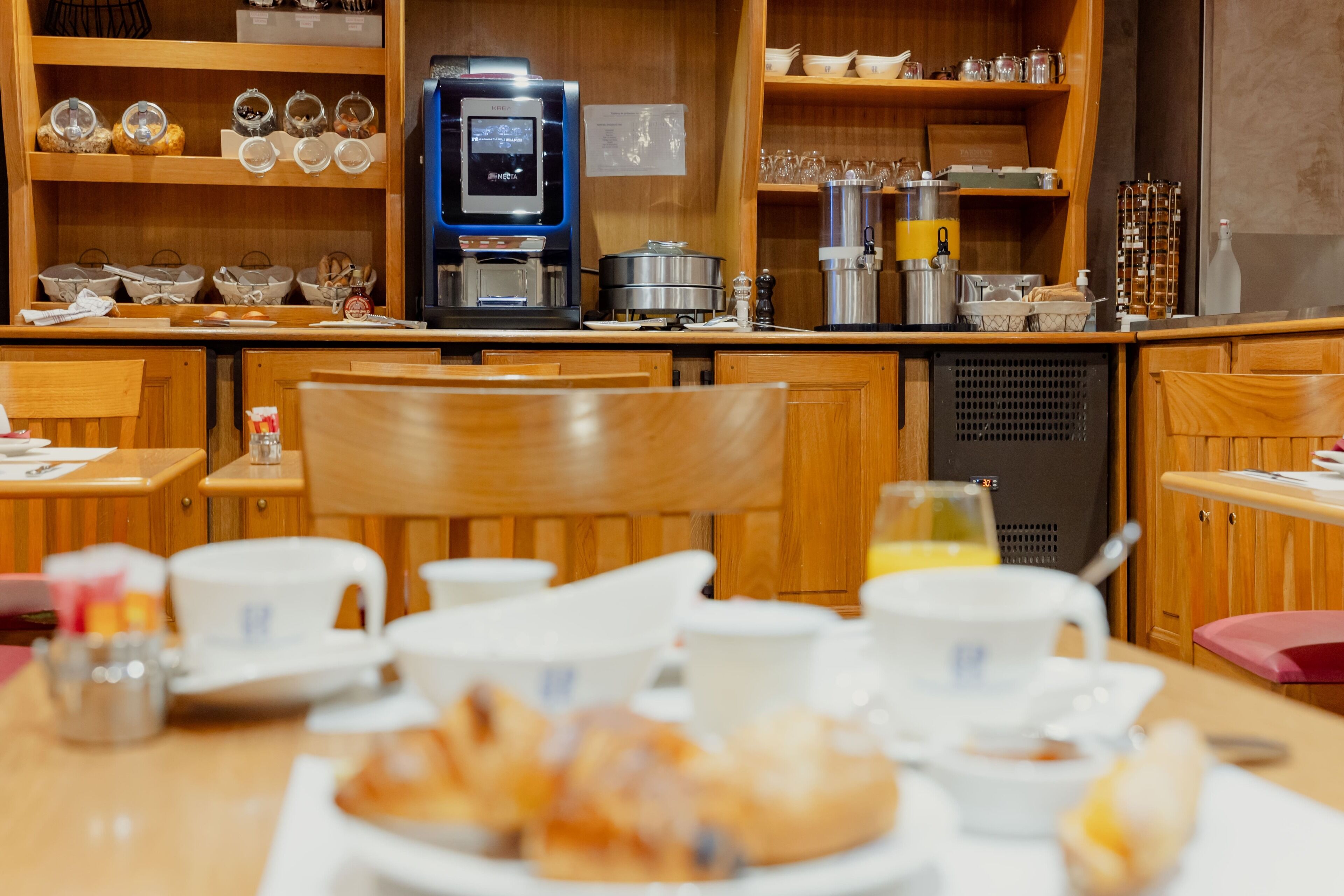 daily buffet breakfast (eur 14 per person)