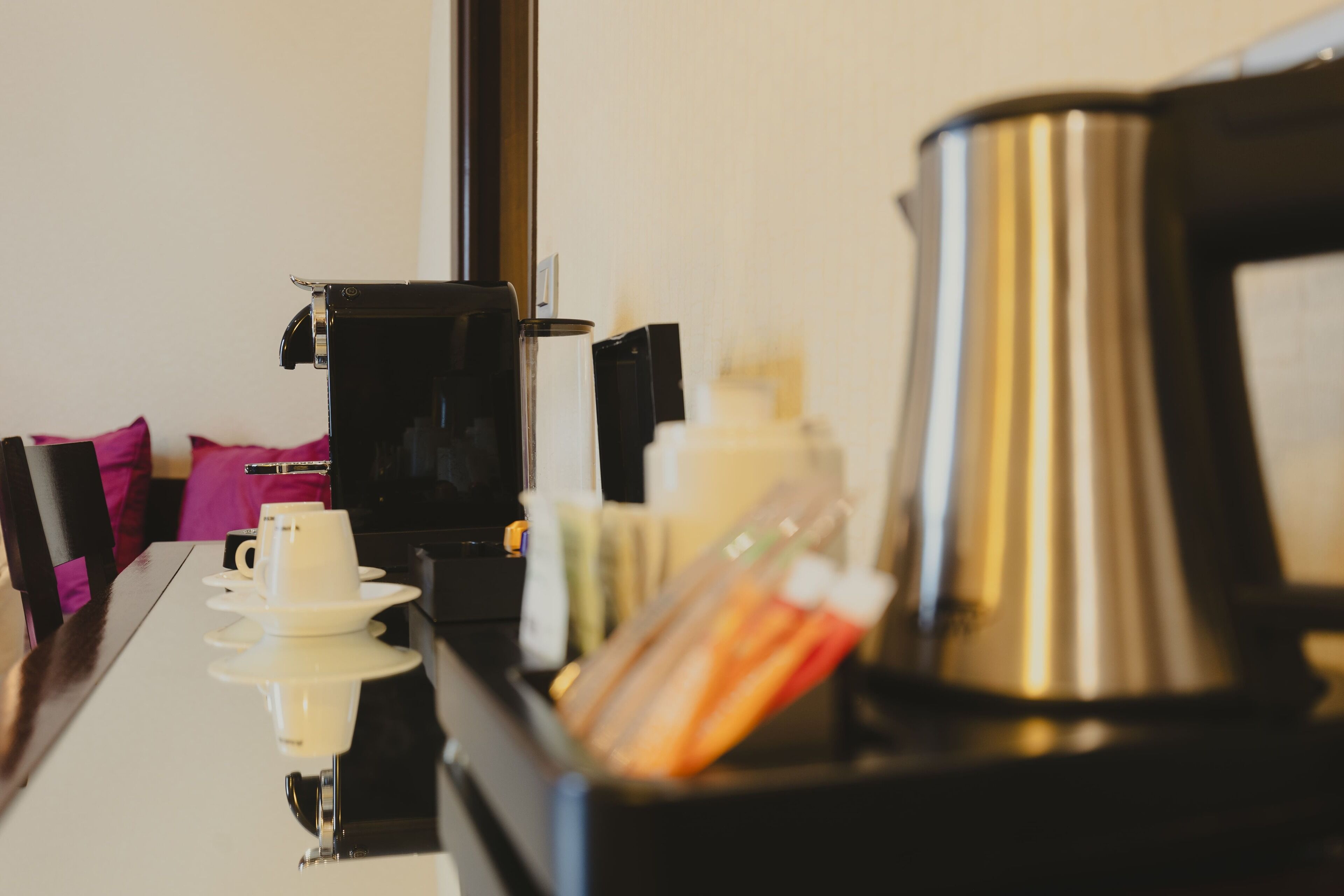 junior suite | 1 bedroom, premium bedding, memory-foam beds, minibar