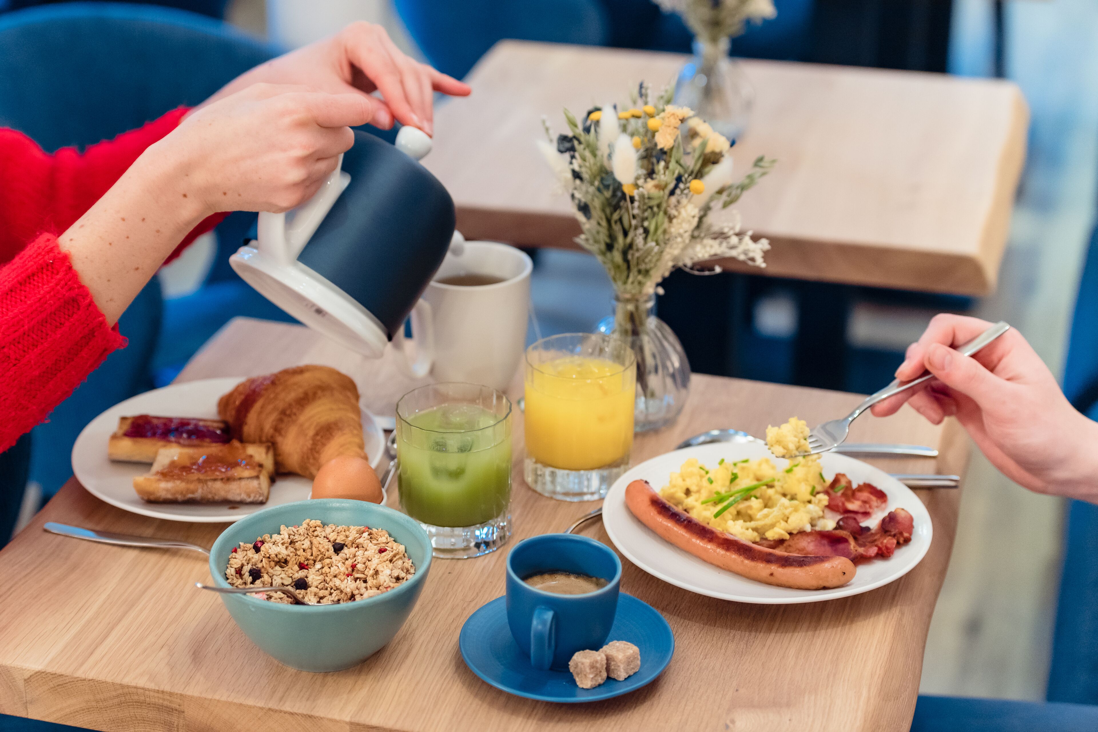 daily buffet breakfast (eur 18 per person)