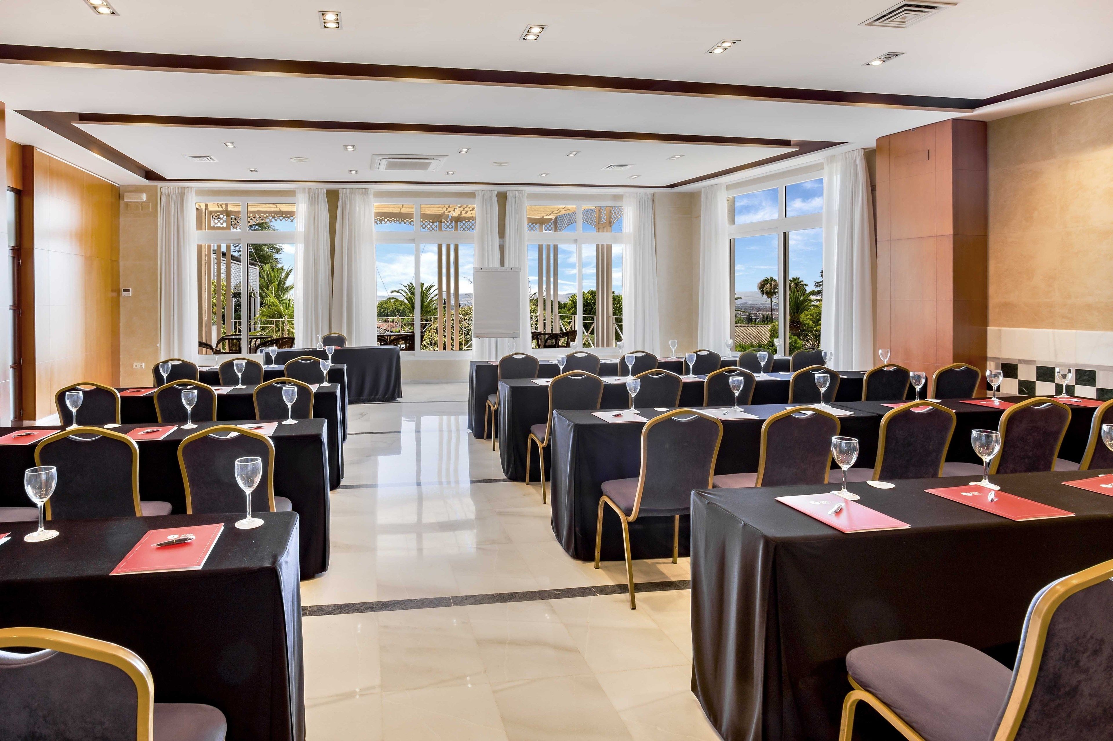 Foto - Exe Las Adelfas