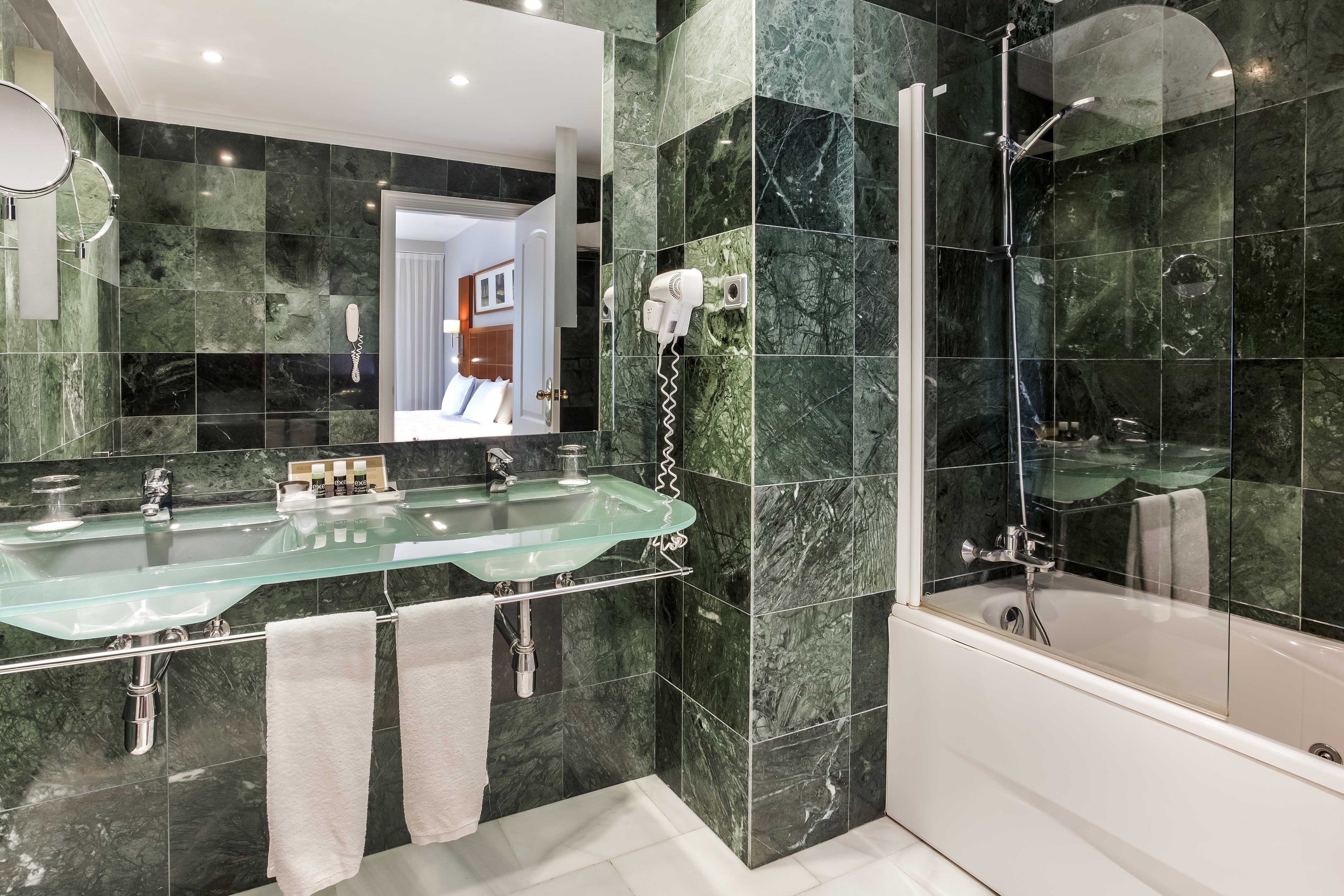 Foto - Exe Las Adelfas