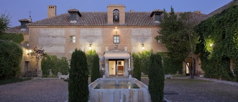 Façade de lâhĂ©bergement