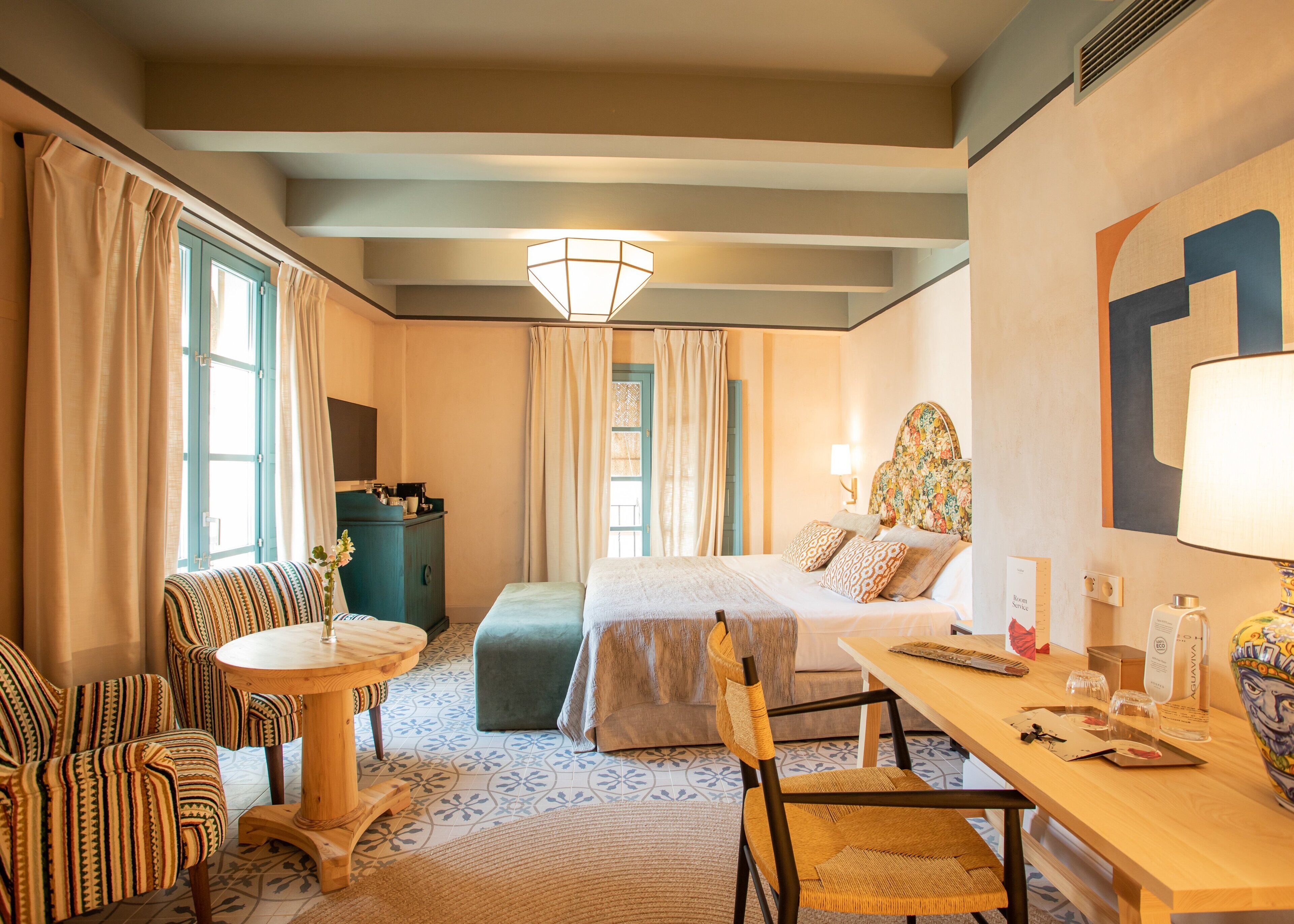 1 bedroom, egyptian cotton sheets, premium bedding, down duvets