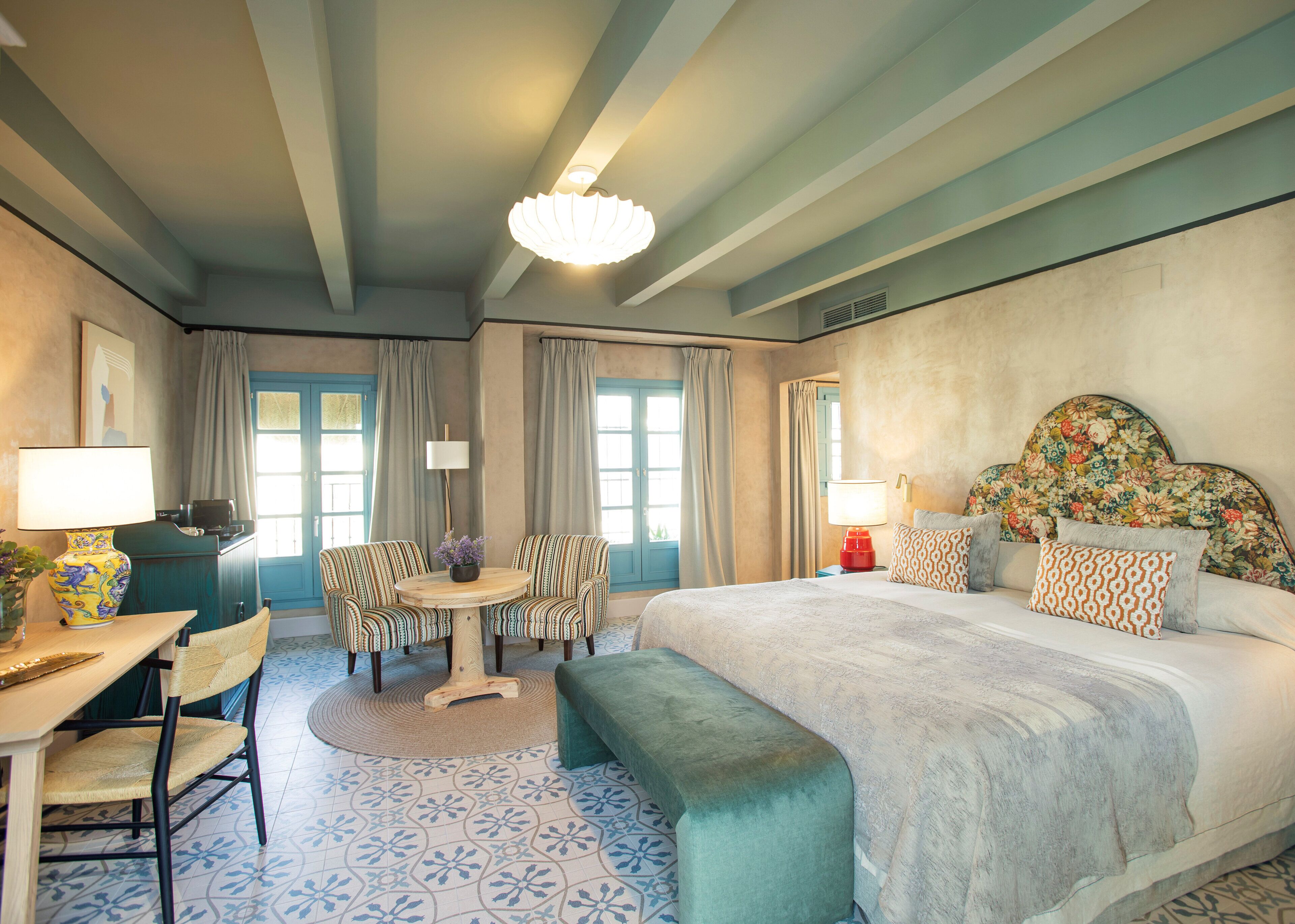 Egyptian cotton sheets, premium bedding, down comforters, minibar