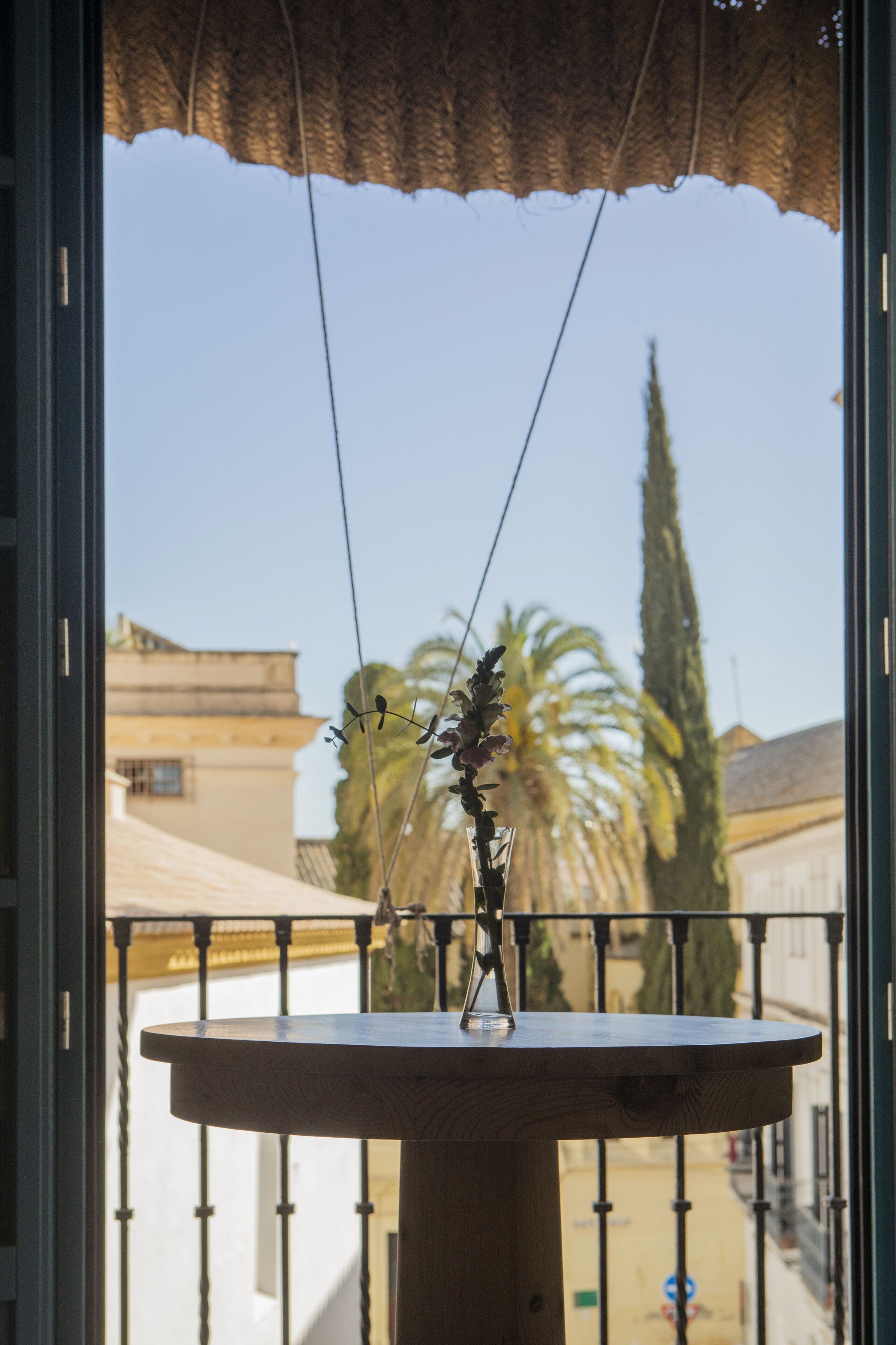 1 bedroom, egyptian cotton sheets, premium bedding, down duvets