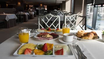 Daily buffet breakfast for a fee