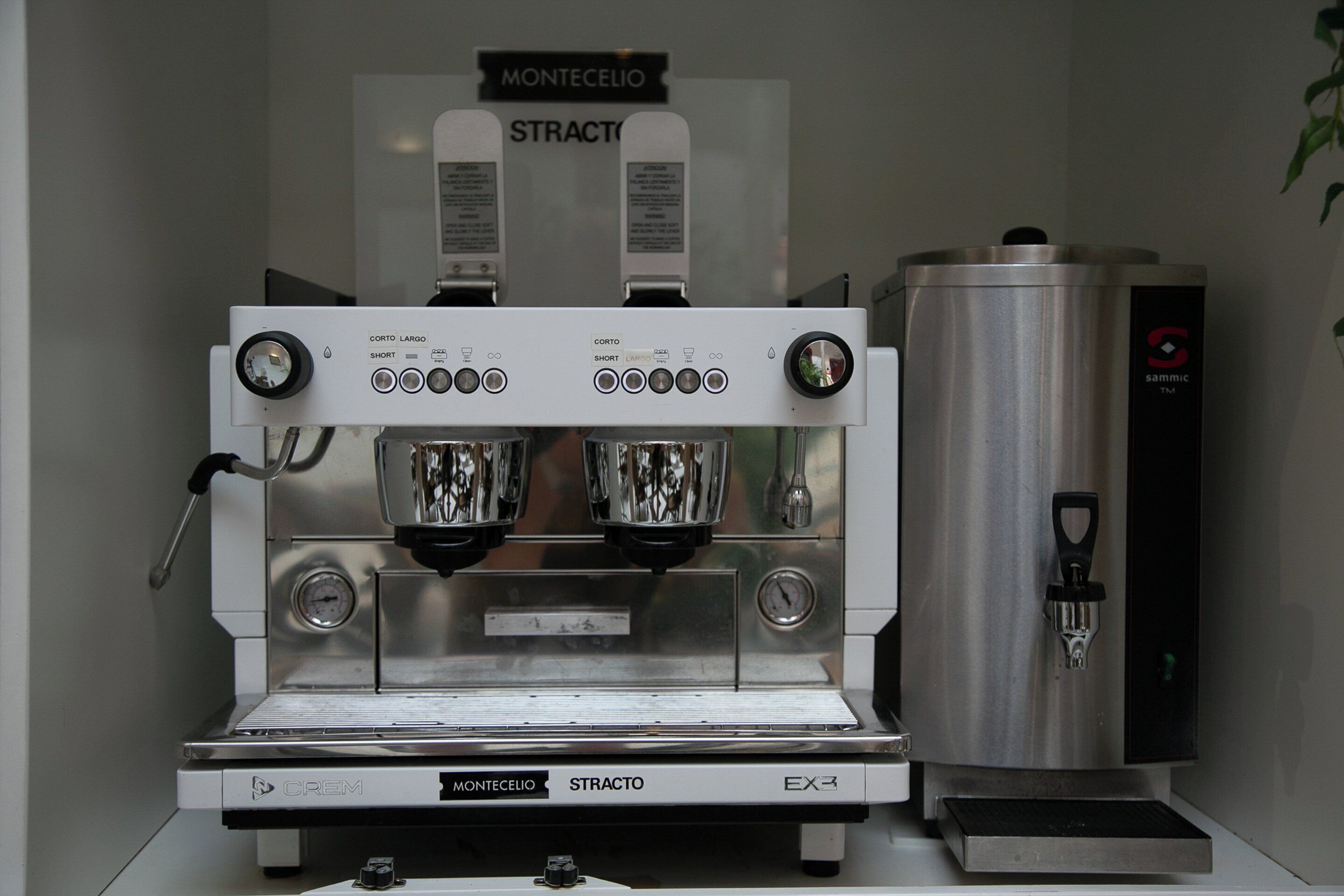 daily buffet breakfast (eur 14 per person)