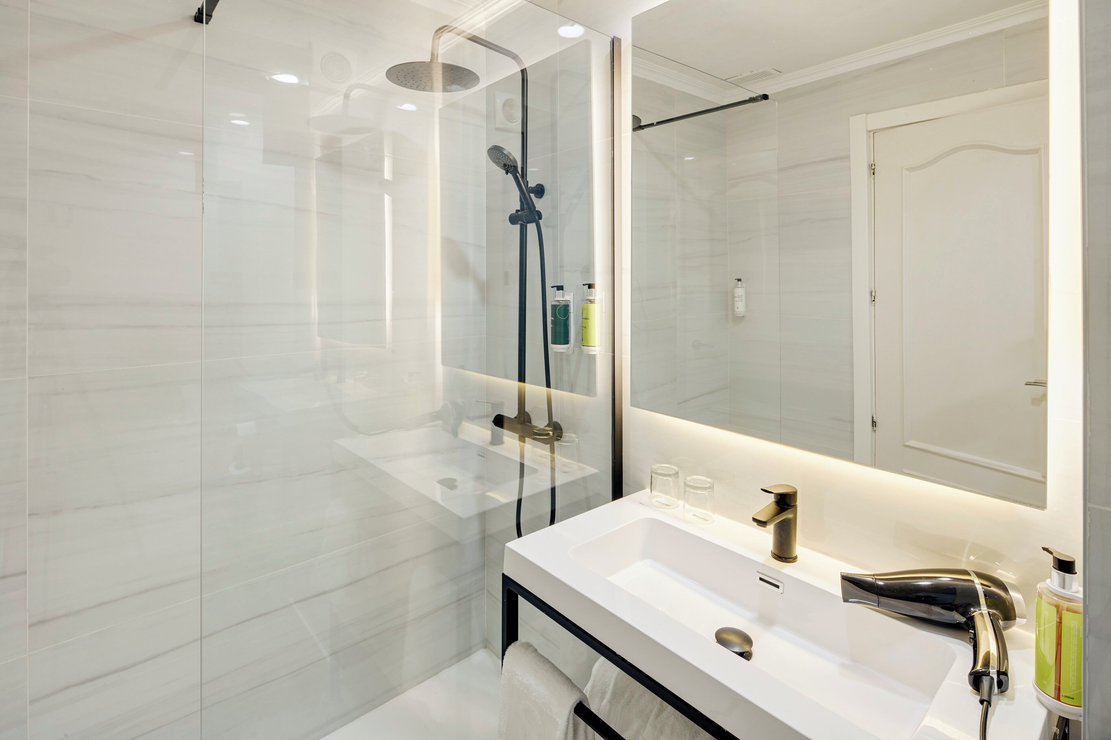 1 bedroom, minibar, in-room safe, desk