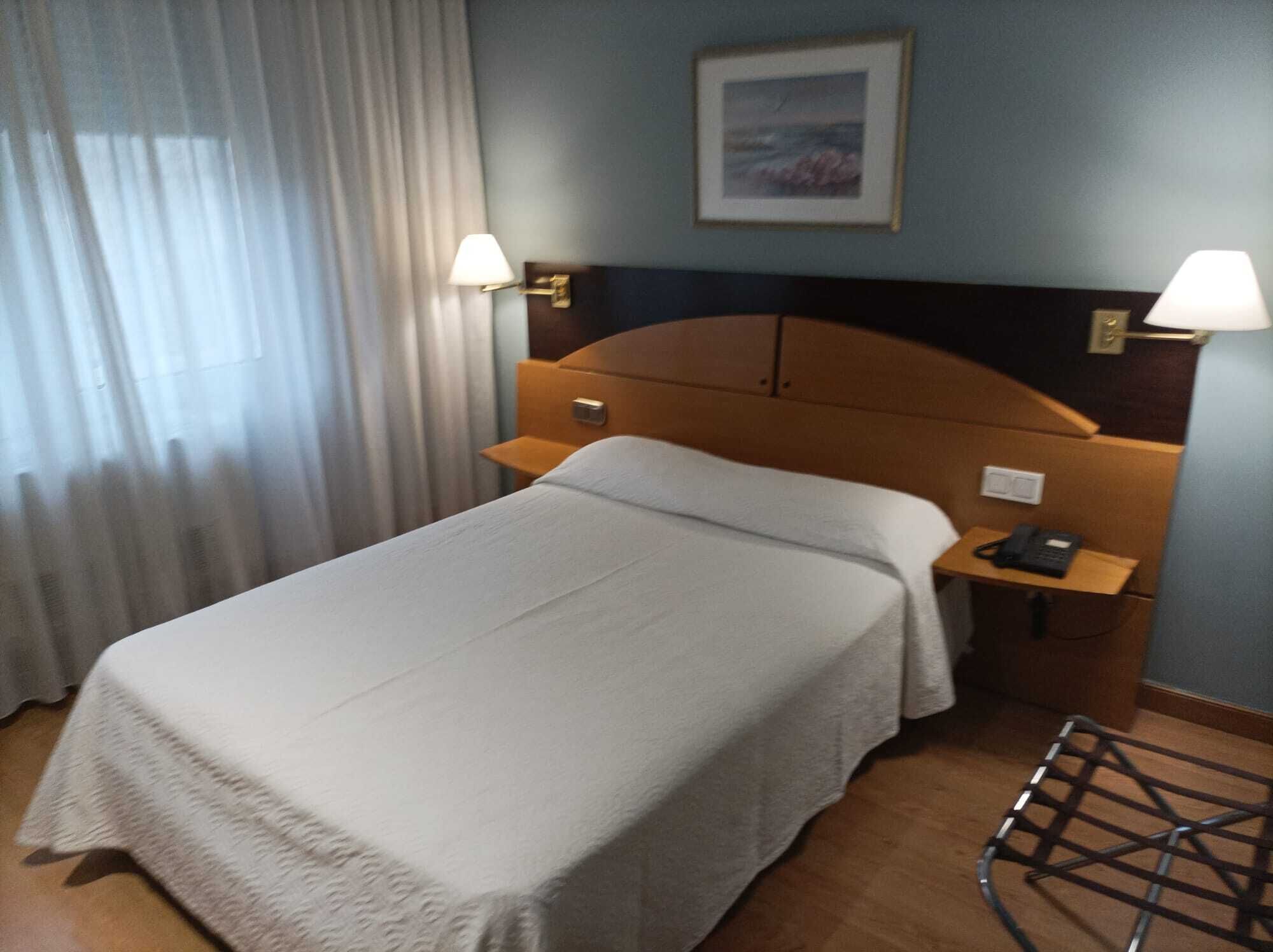 Minibar, coffre-fort, bureau, accès au Wi-Fi (inclus)