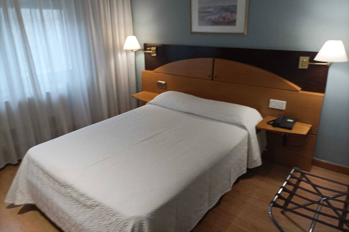 Minibar, coffre-fort, bureau, accès au Wi-Fi (inclus)