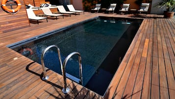 Piscina a l'aire lliure de temporada