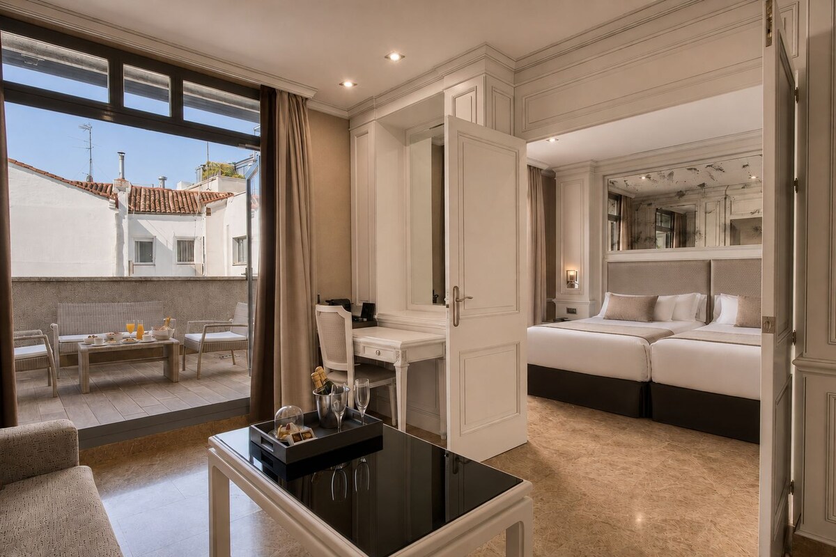 Suite, Terrace | Egyptian cotton sheets, premium bedding, minibar, in-room safe