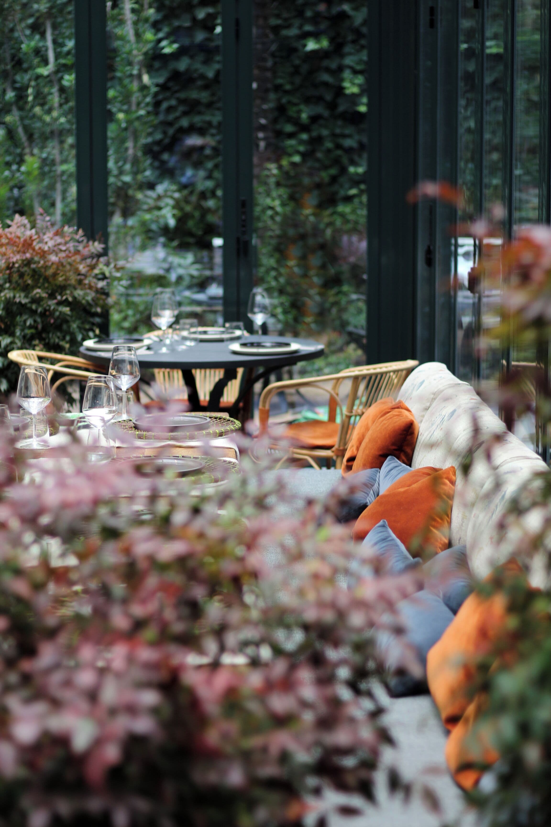 breakfast, lunch and dinner served