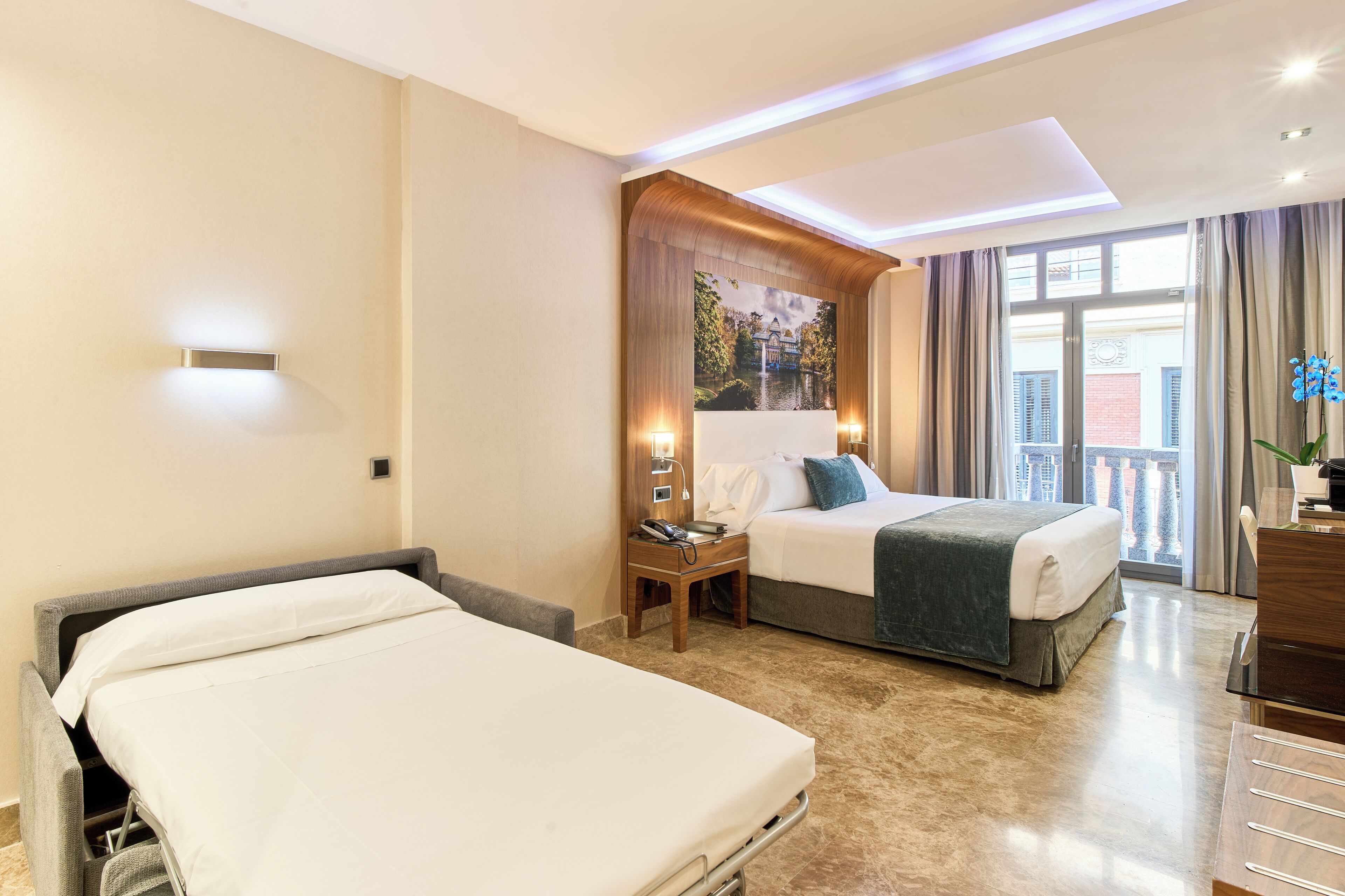 triple room | 1 bedroom, egyptian cotton sheets, premium bedding, minibar