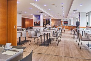 Daily buffet breakfast (EUR 14 per person)