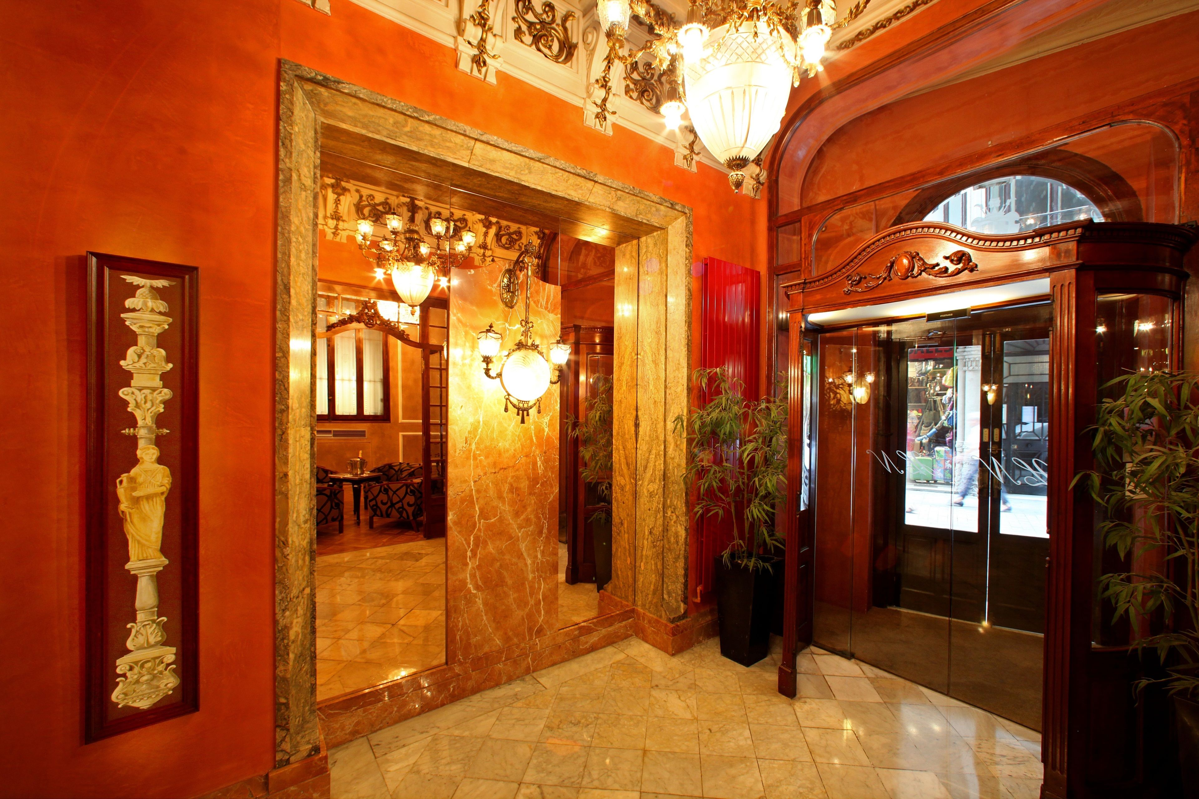 Nội thất lối vào