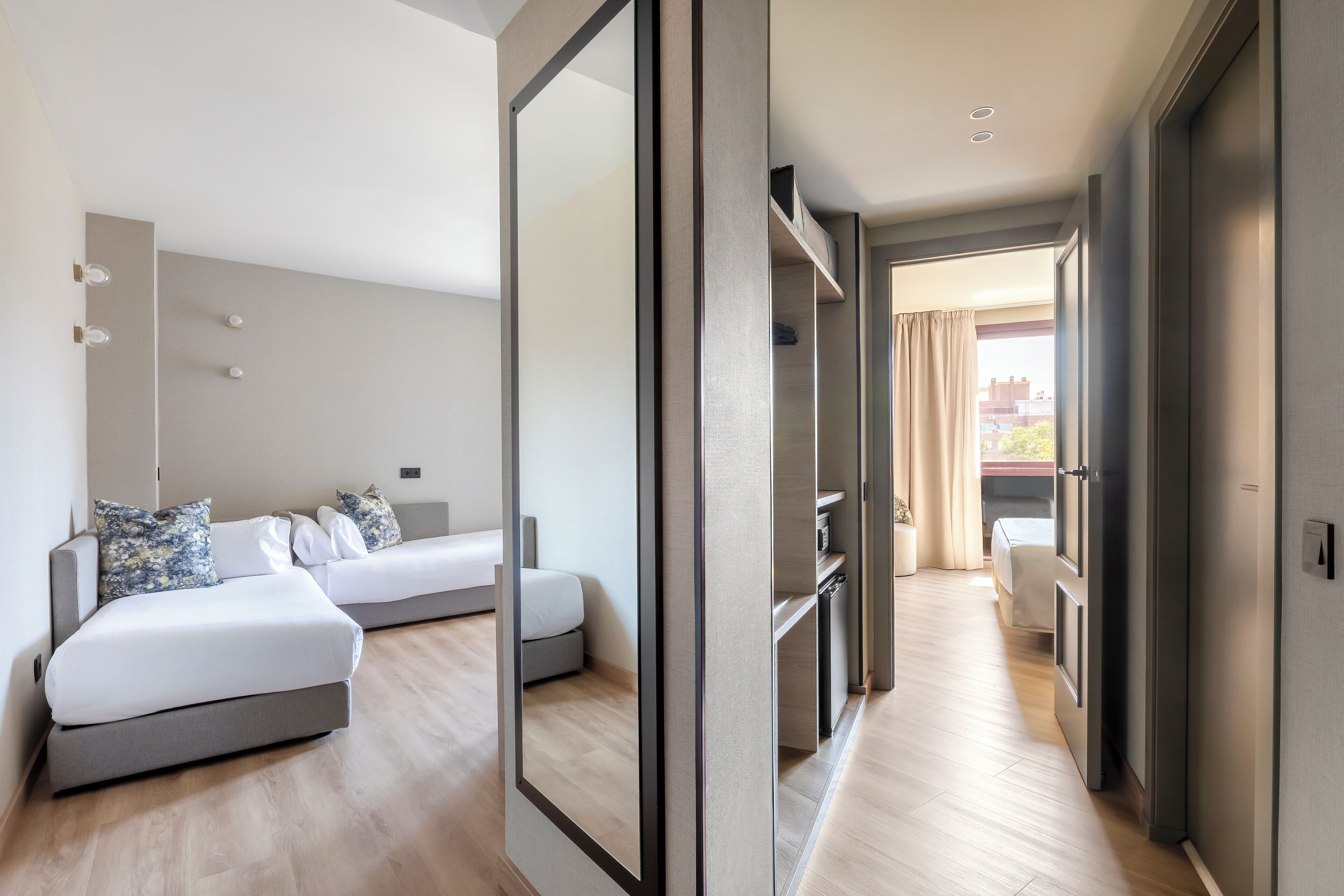 quadruple room | 1 bedroom, hypo-allergenic bedding, down duvets, select comfort beds