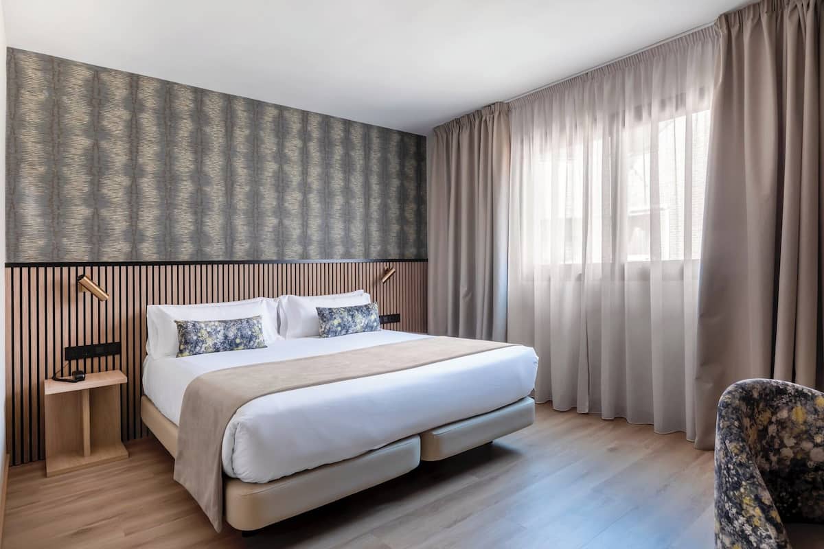 Literie hypoallergénique, couette en duvet d'oie, matelas Select Comfort