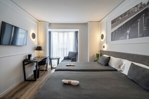 Premium bedding, Select Comfort beds, minibar, in-room safe - Hotel Conqueridor (Valencia)